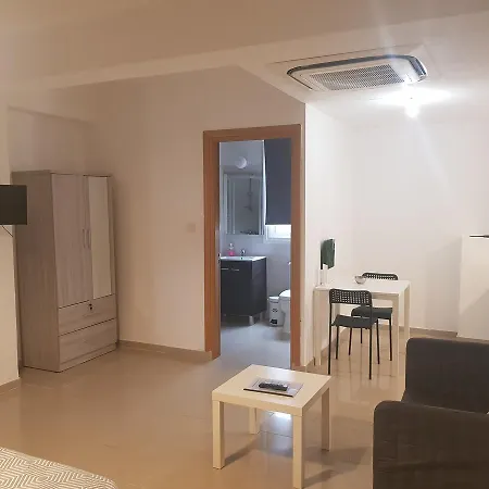 Apartment Valentinos Paphos