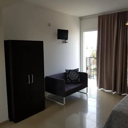 Valentinos Apartment Paphos